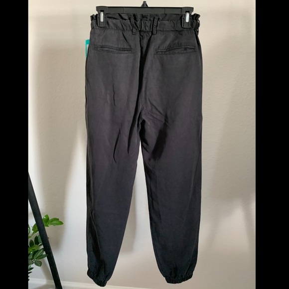 Ruffled Waist Joggers - Picture 2 of 2